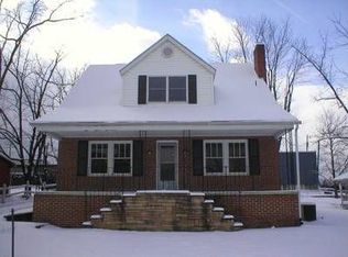 106 W Central Ave, Petersburg, WV