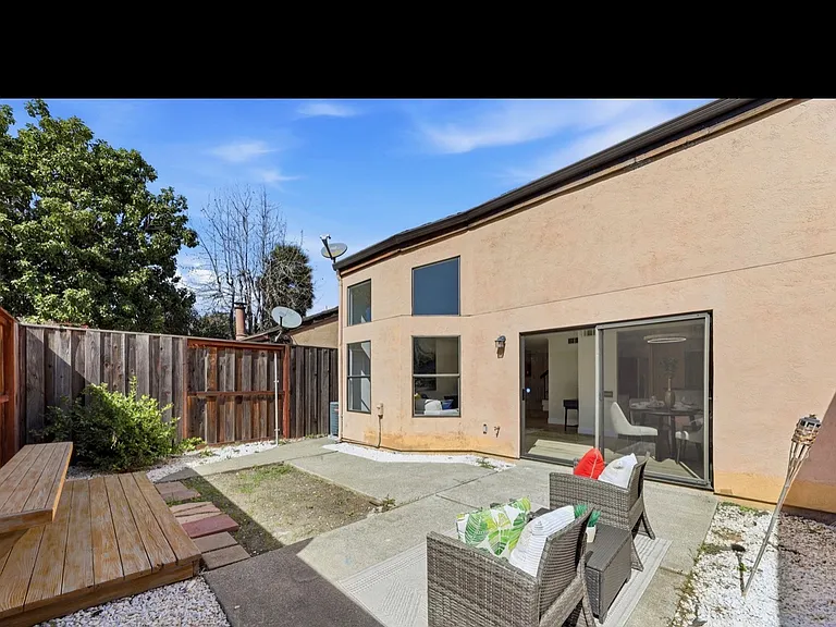 39607 Embarcadero Ter — Photo 15