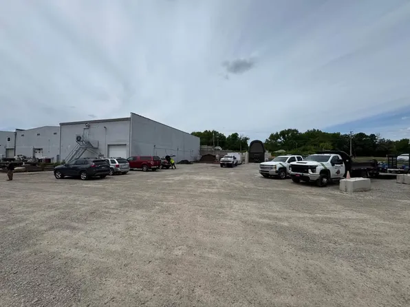 1227 Madison St, Beaver Dam, WI 53916