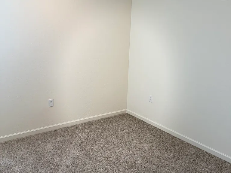 1521 Pioneer Ln — Photo 13