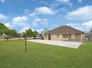 8004 Mendez St, Houston, TX 77029