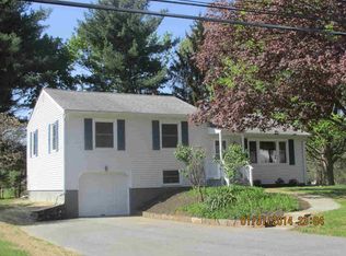 33 Franklin Rd, Hyde Park, NY 12538