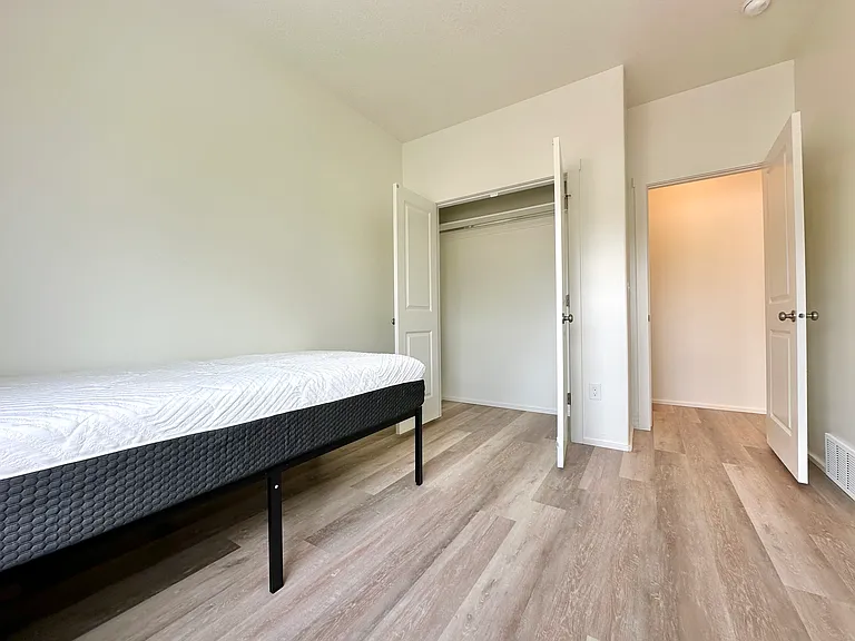 456 N 600 E — Photo 38