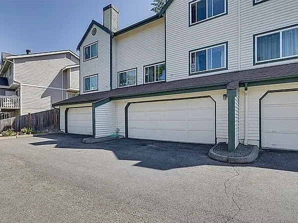 4254 129th Pl SE APT 11, Bellevue, WA 98006