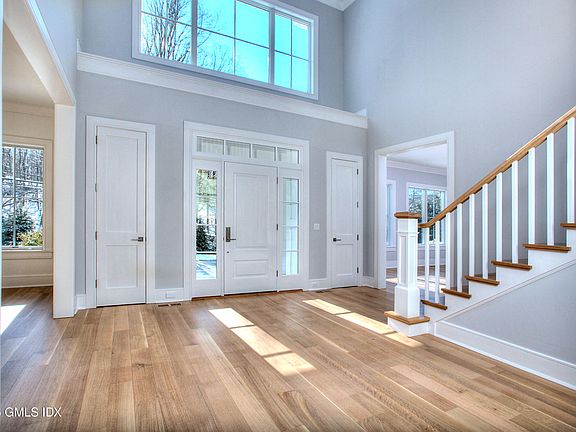 2nd image of 161 Pecksland Rd