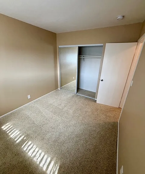 1009 Seabreeze Dr — Photo 14