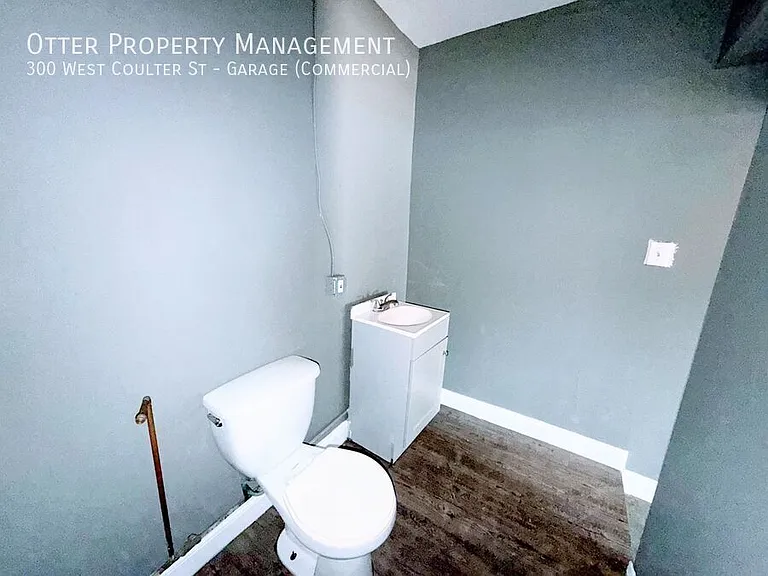 300 W Coulter St #GARAGE COMMERCIAL — Photo 12