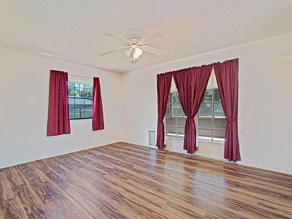 2nd image of 292 Pinto Ln