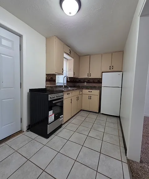 710 8th Ave N #710 — Photo 14