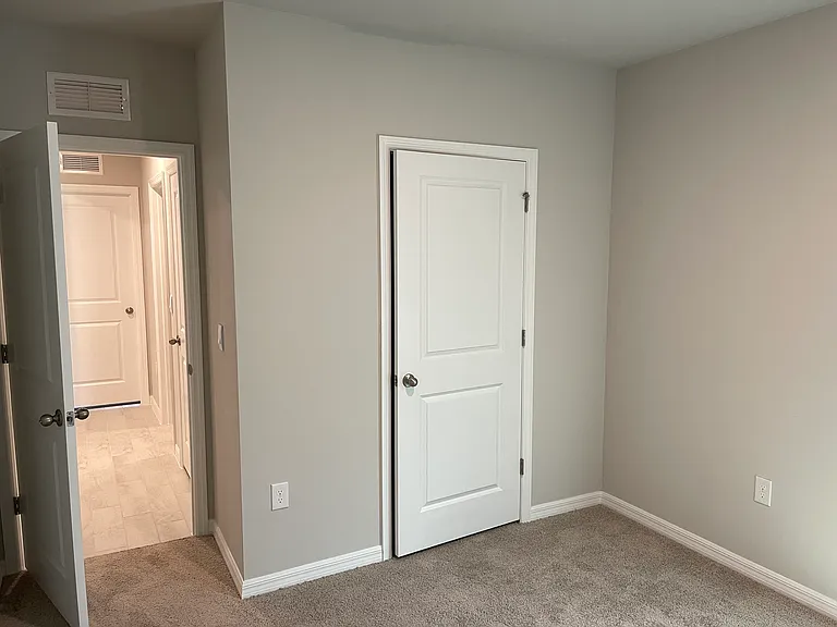 455 Londrina Dr — Photo 30