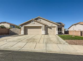 200 Trenier Dr, Henderson, NV 89002
