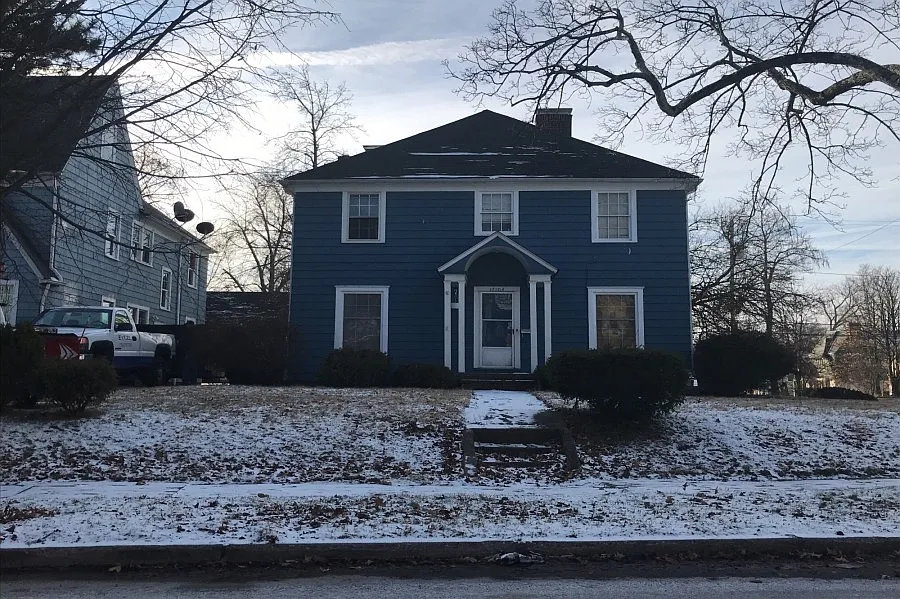 17104 Kenyon Rd photo 1