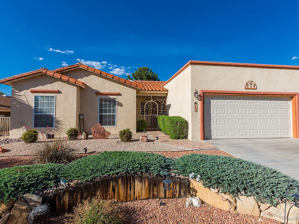 1st image of 4425 Los Arboles Dr