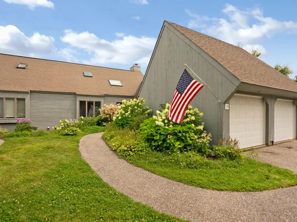 15 Wonderbrook Drive #15, Kennebunk, ME 04043