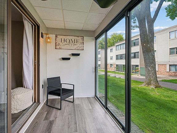 2nd image of 10540 43rd Ave N APT 103