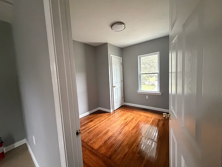 48 Hovendon Ave #1 — Photo 7