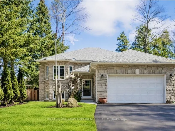 7 50th St S, Wasaga Beach, ON L9Z 1X5