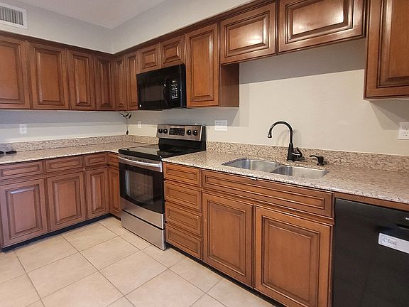 3rd image of 3302 E Aire Libre Ave Unit 101-1-1