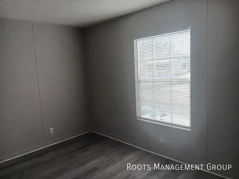 303 Carriage Lane Est #303 — Photo 13