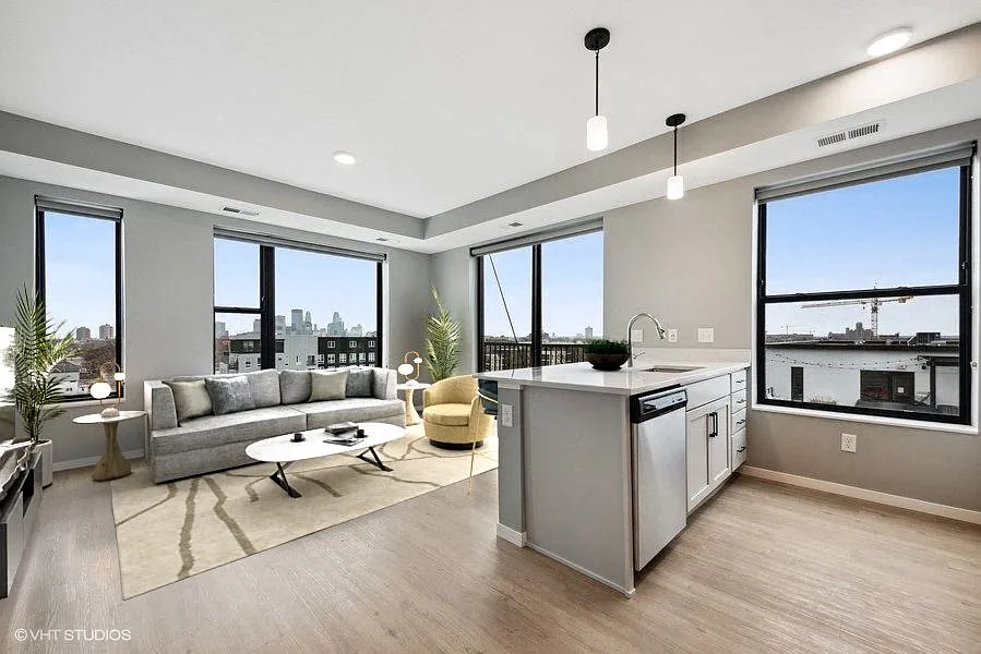 Lago Apartments — Photo 4