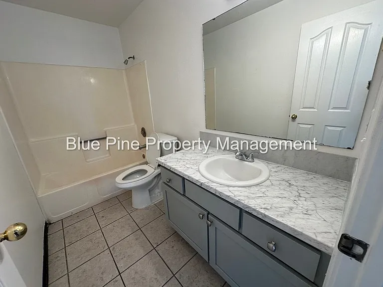 2102 Stace St #4 — Photo 9