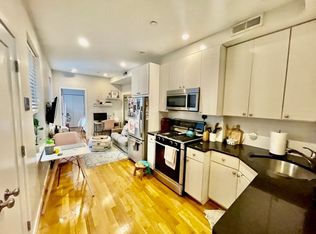 419 Hanover St APT 3, Boston, MA 02113