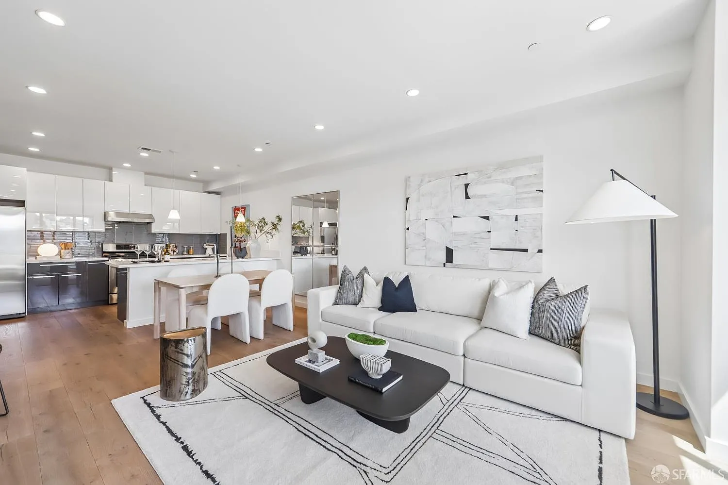 4132 3rd St #5 - Photo 4