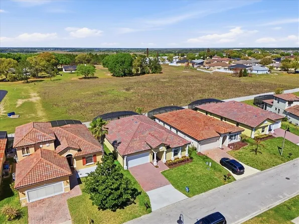 367 Villa Sorrento Cir, Haines City, FL 33844