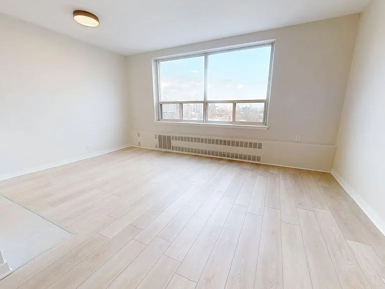 330 Metcalfe St — Photo 42