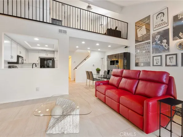 22352 Heritage Pass Pl, Chatsworth, CA 91311