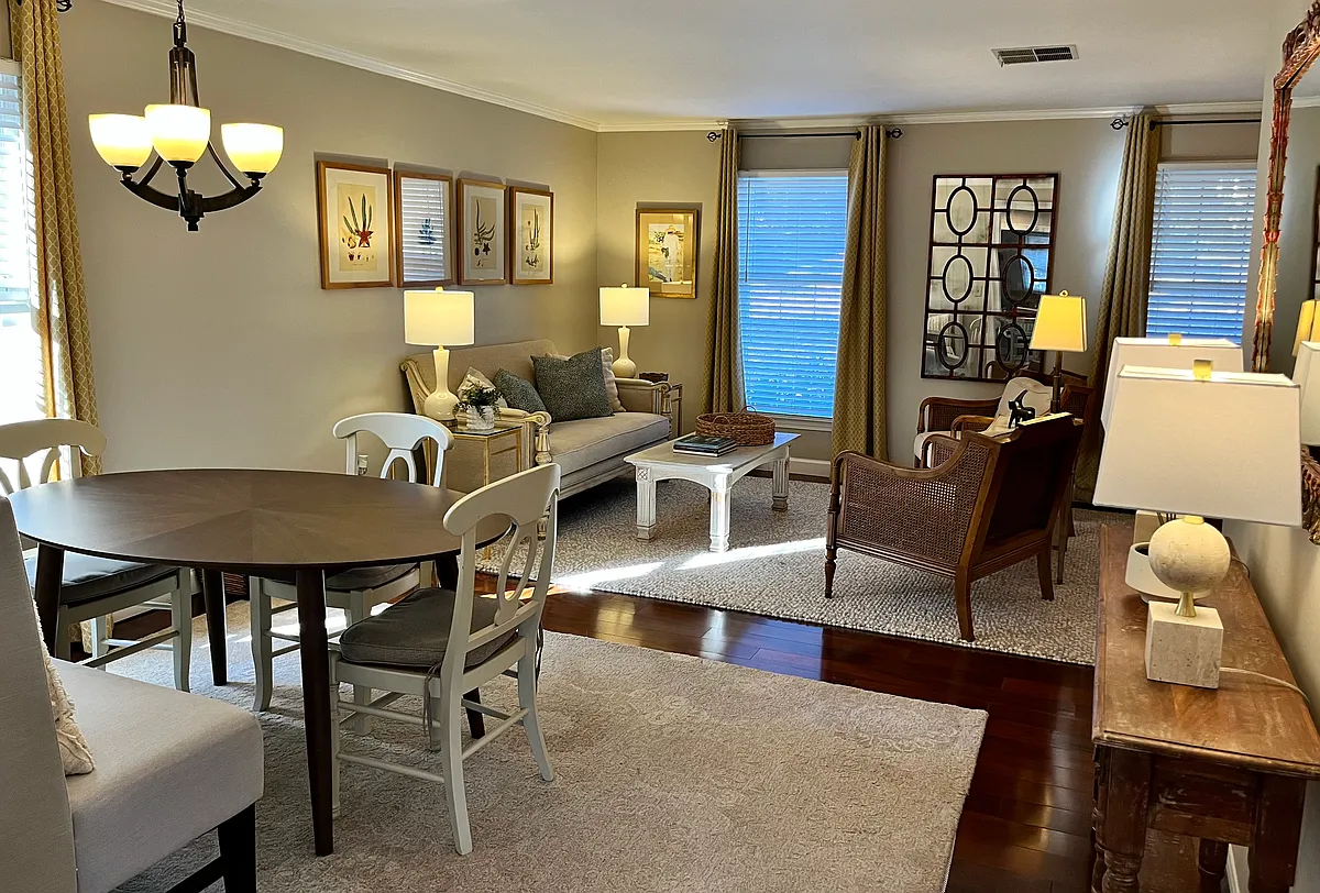 Living Room/Dining area. Beautifully furnished and so comfortable. - 3164 Old Mill Trce SE