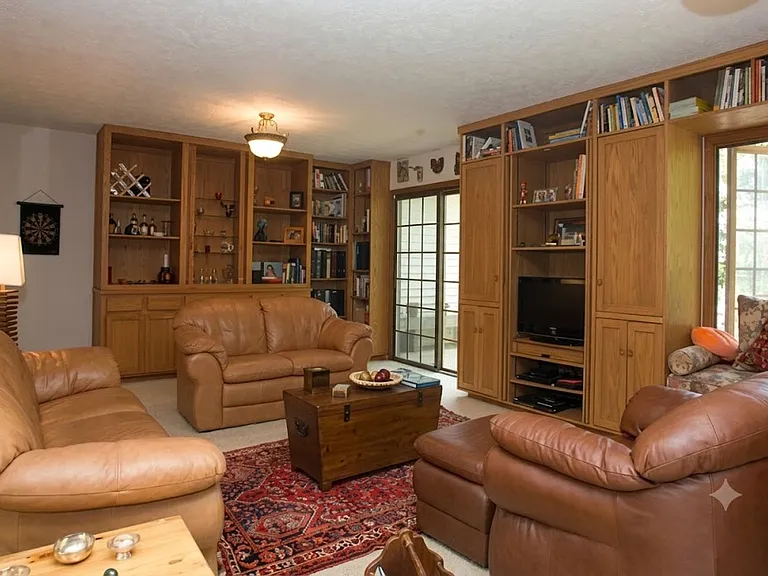 18132 Westview Dr — Photo 12