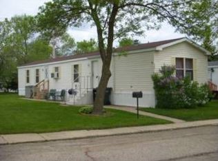 3408 Jen Ave, Park City, IL 60085