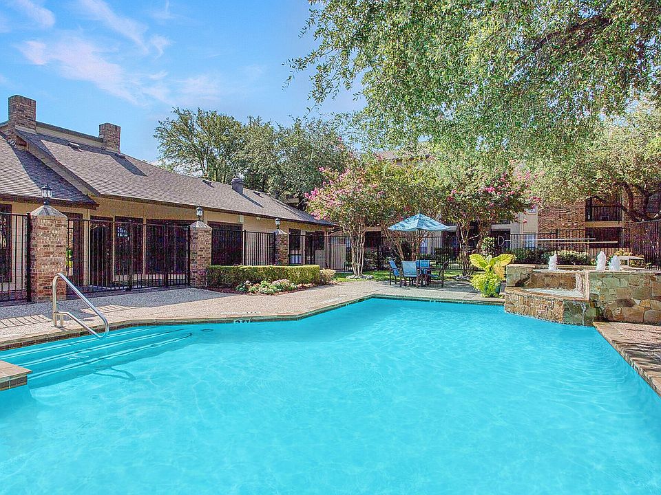 1st image of 2101 Pinehurst Ln #2084