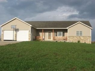 10750 Adams Creek Rd, Wamego, KS 66547