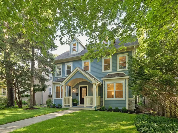 2412 Noyes St, Evanston, IL 60201
