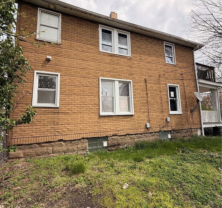 2nd image of 3588 W 66th St