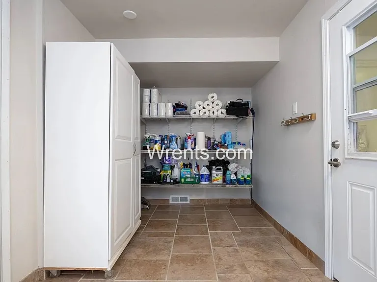 1415 W Borden Rd — Photo 15