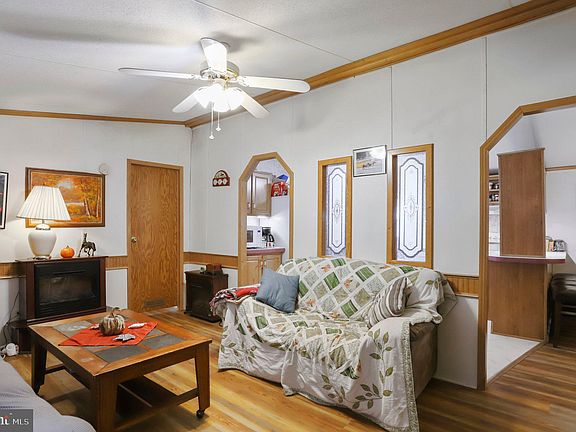5th image of 11326 Lakeside Dr