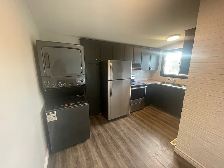 39 Lawfield Dr #1 — Photo 1