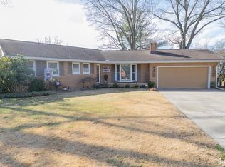 1521 Martin Cir, Evansville, IN 47715
