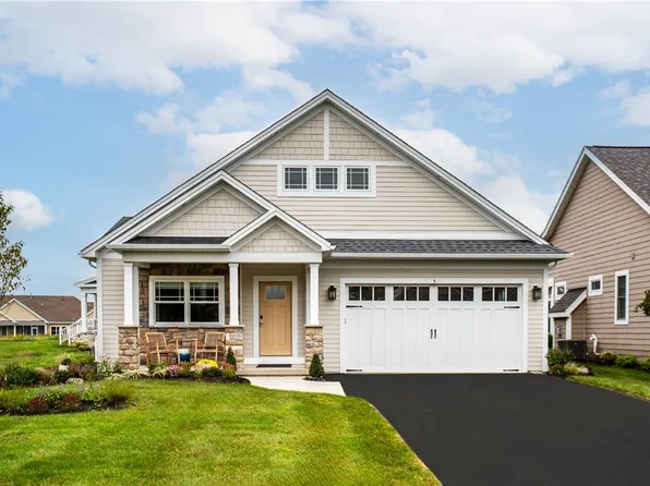 5 Saint Johnsville Trl, Rochester, NY 14618