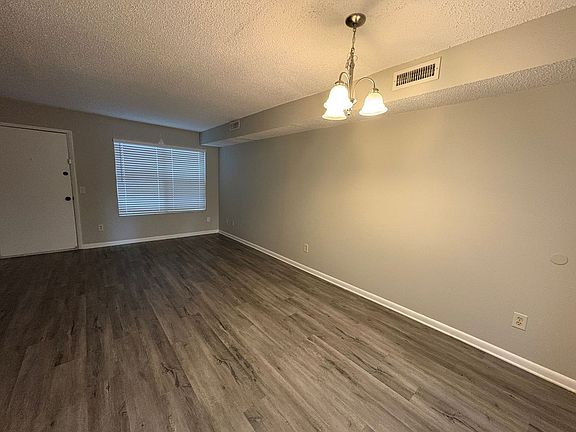 5th image of 1357 Kingsley Ave #2A