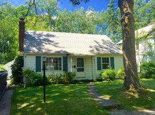 1317 Stamford Ave, Kalamazoo, MI 49048