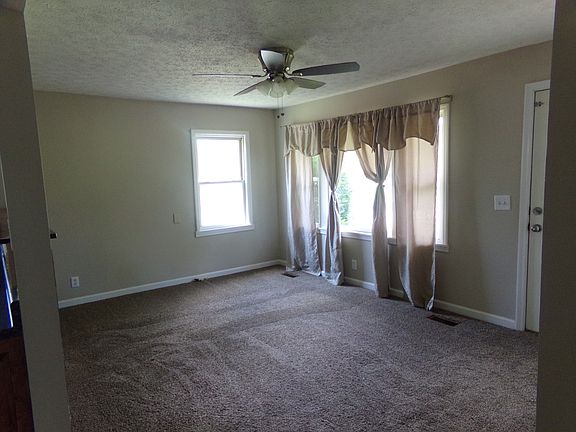 2nd image of 116 Cedar Brook Dr