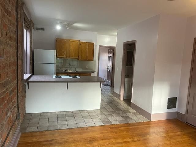 1st image of 2126 Cleveland Pl #2N