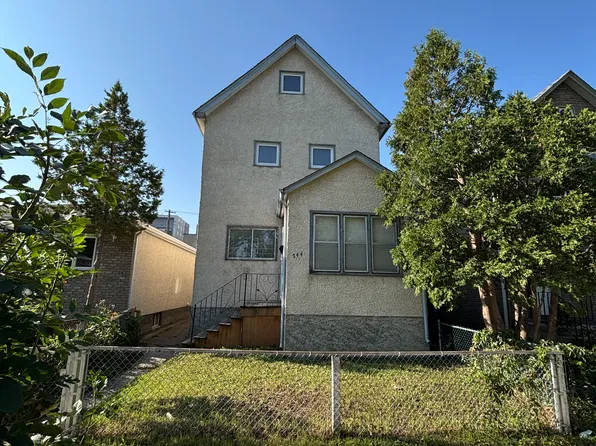 744 Elgin Ave #744, Winnipeg, MB R3E 1B2