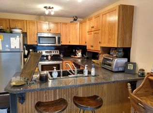 32 Mattoon St, Springfield, MA 01105