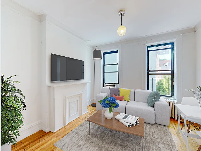 1731 2nd Ave #5RS — Photo 1