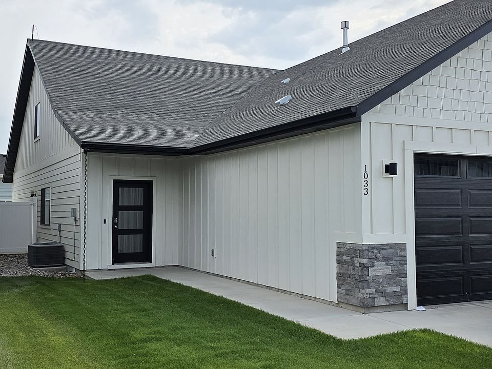 1st image of 1033 Frank Henry Rd